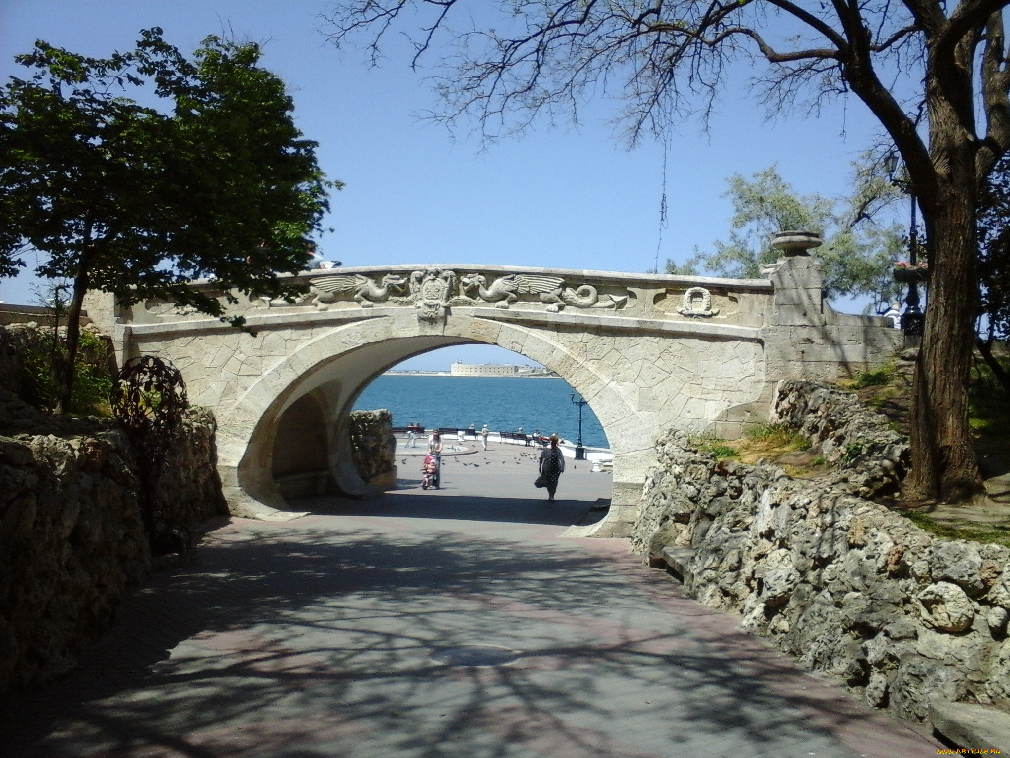 Екатерининская арка Севастополь
